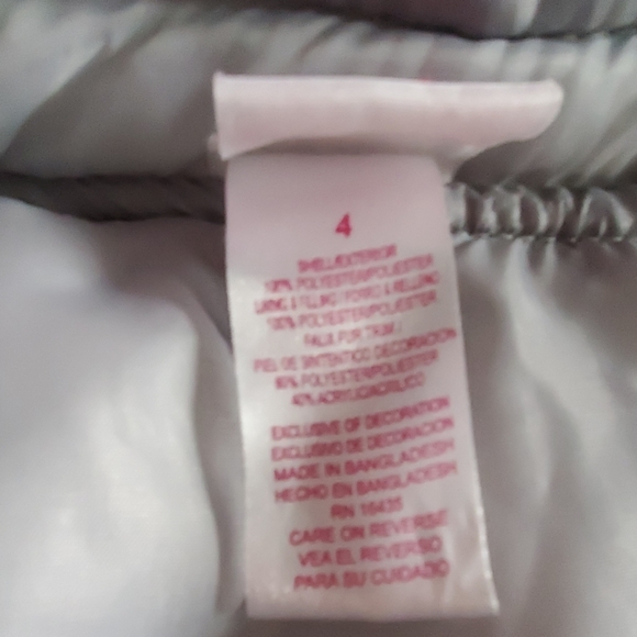 Girls Puffy Hooded Vest - Picture 3 of 4